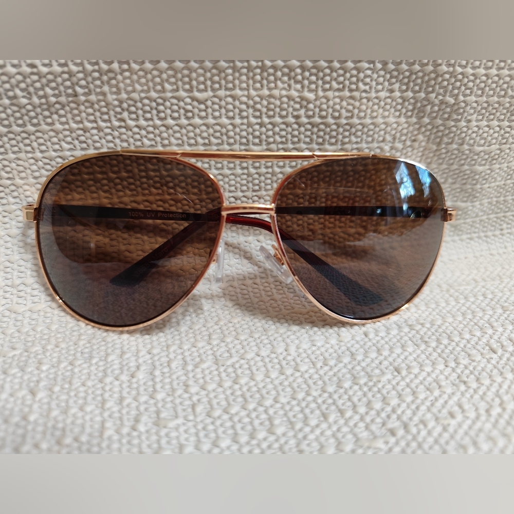 3/$25💙Marc Polarized Aviator Gold Tone Sunglasses